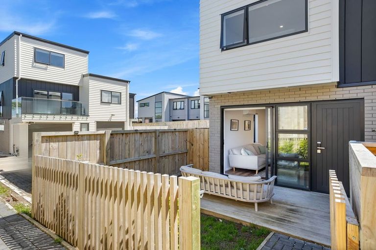 Photo of property in 3/22 Coniston Avenue, Te Atatu South, Auckland, 0610