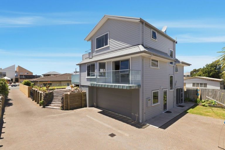Photo of property in 16 Oceanbeach Road, Mount Maunganui, 3116