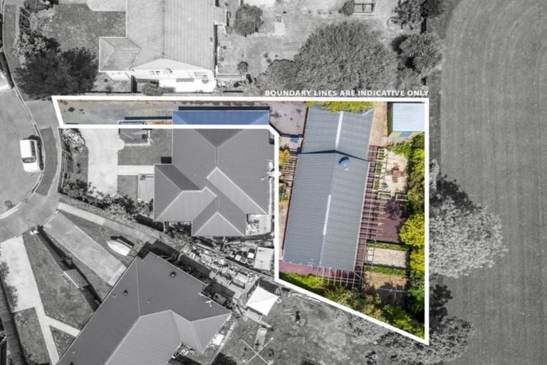 Photo of property in 2/9 Braemar Place, Avonside, Christchurch, 8061