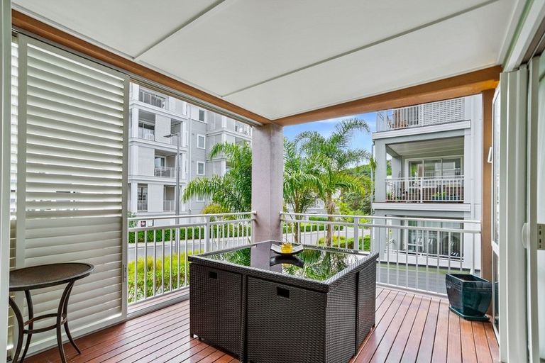 Photo of property in 72 Panorama Heights, Orewa, 0931