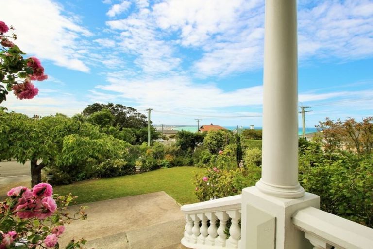 Photo of property in 52 Wharfe Street, South Hill, Oamaru, 9400