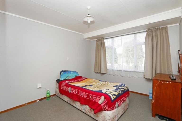 Photo of property in 23 Kamahi Avenue, Hawera, 4610