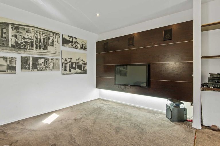 Photo of property in 243 Ilam Road, Ilam, Christchurch, 8041