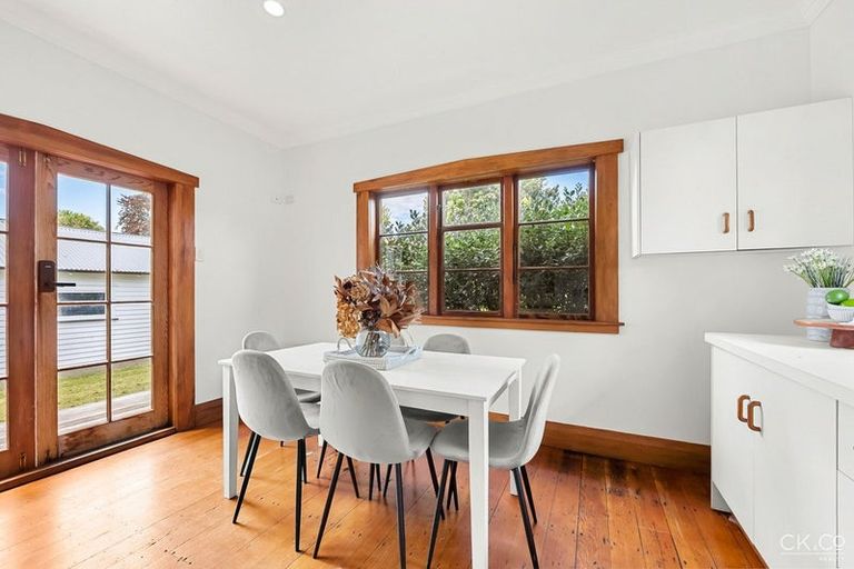 Photo of property in 30 Ludlam Crescent, Woburn, Lower Hutt, 5010