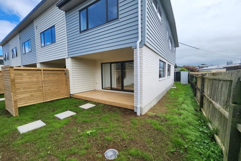 Photo of property in 4/8 Short Street, Papakura, 2110