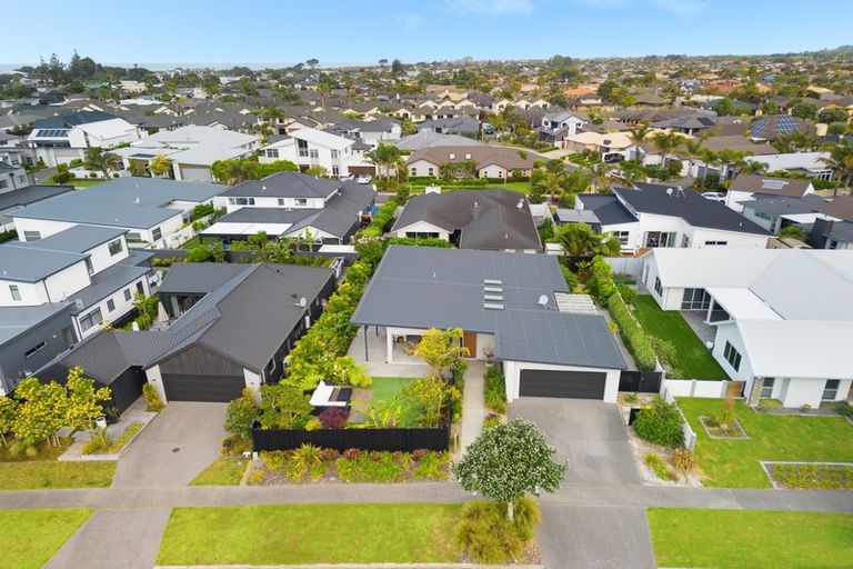 Photo of property in 41 Coast Boulevard, Papamoa Beach, Papamoa, 3118