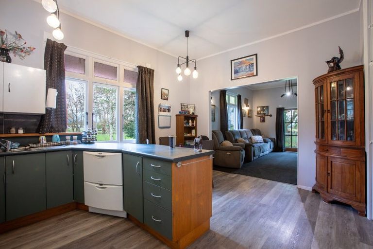 Photo of property in 1 Vogel Street, Woodville, 4920