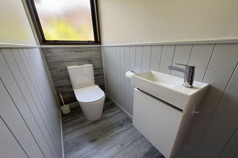 Photo of property in 1/54 Muritai Crescent, Havelock North, 4130