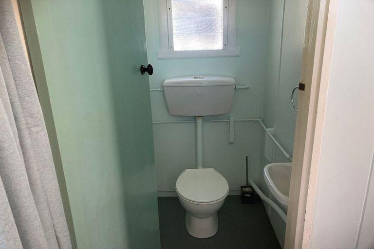 Photo of property in 15 Sarjants Road, Te Puru, Thames, 3575