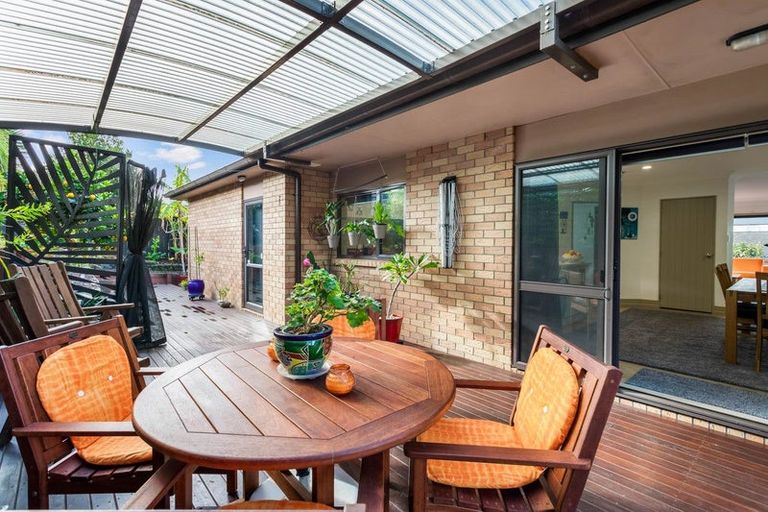 Photo of property in 53 Chesterfield Way, Orewa, 0931