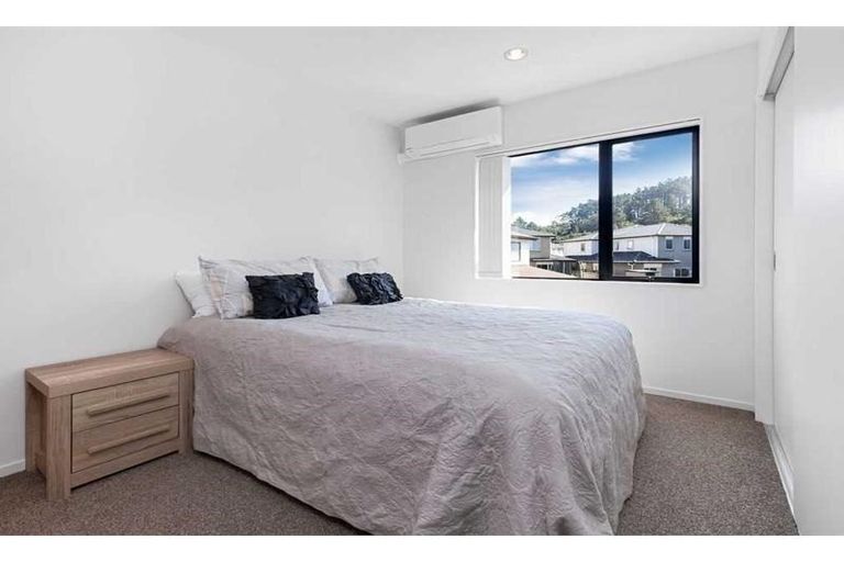 Photo of property in 50 Makamaka Lane, Albany Heights, Auckland, 0632