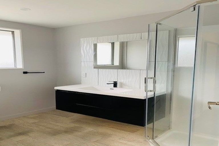 Photo of property in 1/34 Pinewood Avenue, North New Brighton, Christchurch, 8083