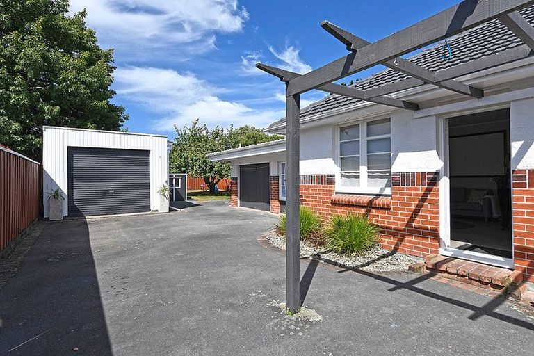 Photo of property in 27 Bristol Street, Trentham, Upper Hutt, 5018