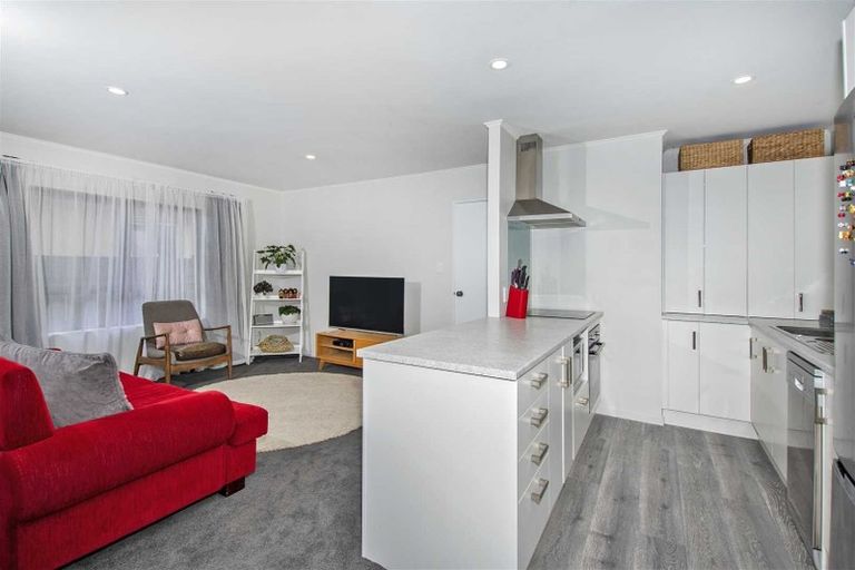 Photo of property in 2/23 King Street, Kensington, Whangarei, 0112