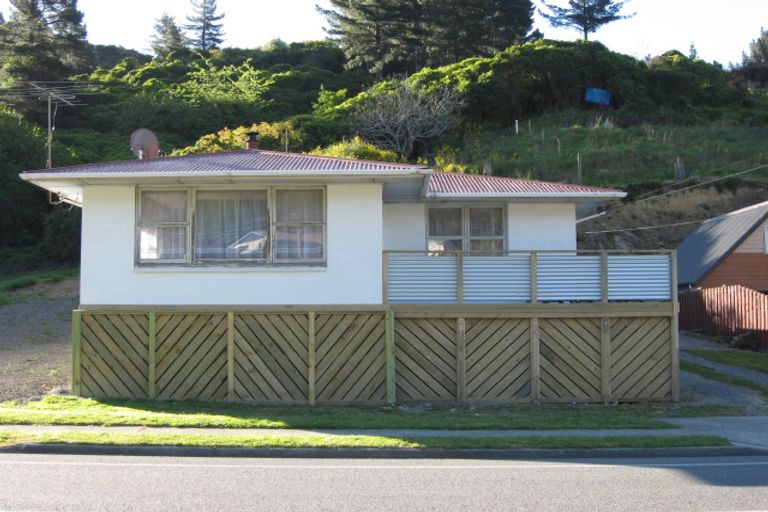 Photo of property in 51 Wairau Road, Picton, 7220