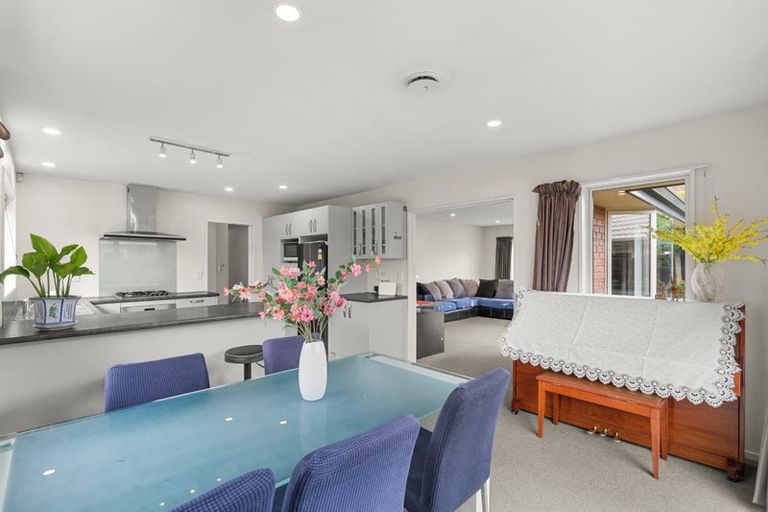 Photo of property in 54 Englefield Road, Northwood, Christchurch, 8051