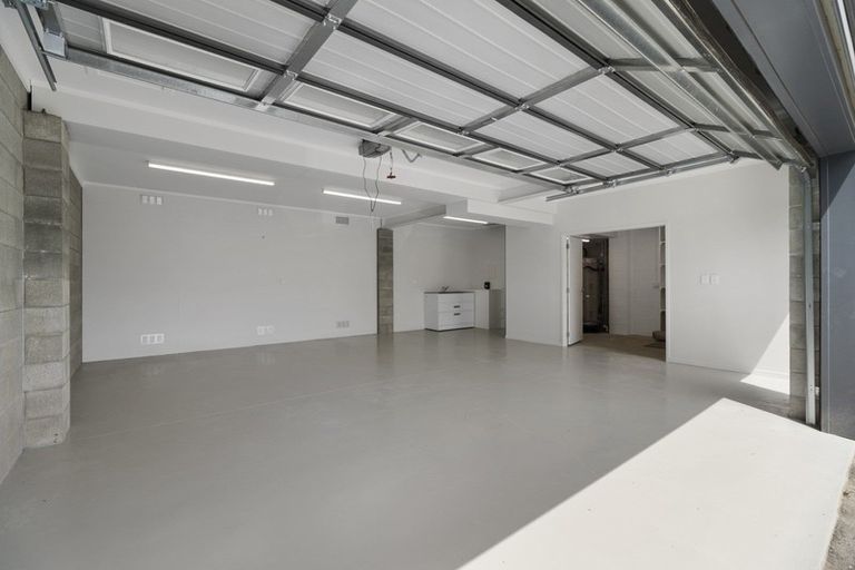 Photo of property in 96 Eliot Street, New Plymouth, 4310