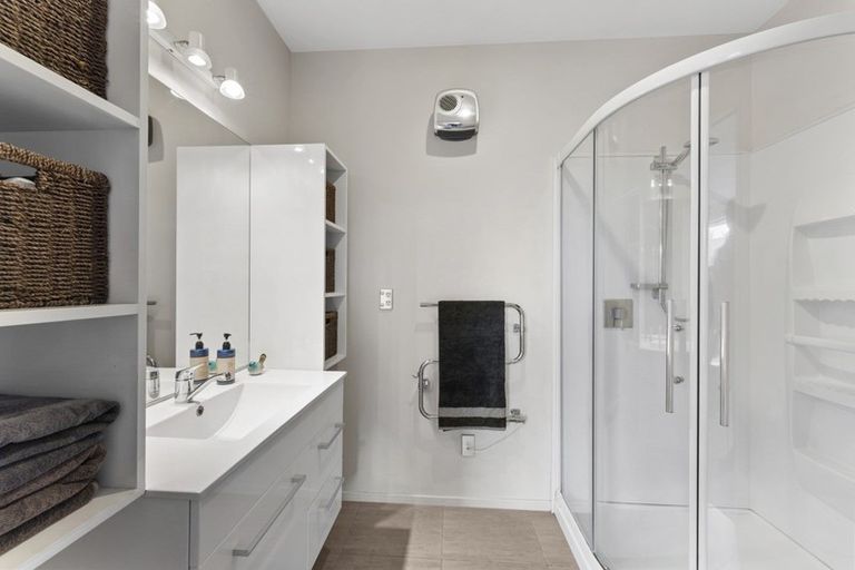 Photo of property in 11 Church Street, Oxford, 7430