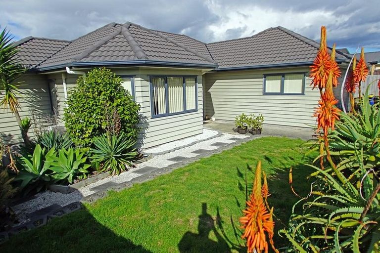 Photo of property in 10 Cityview Place, Massey, Auckland, 0614