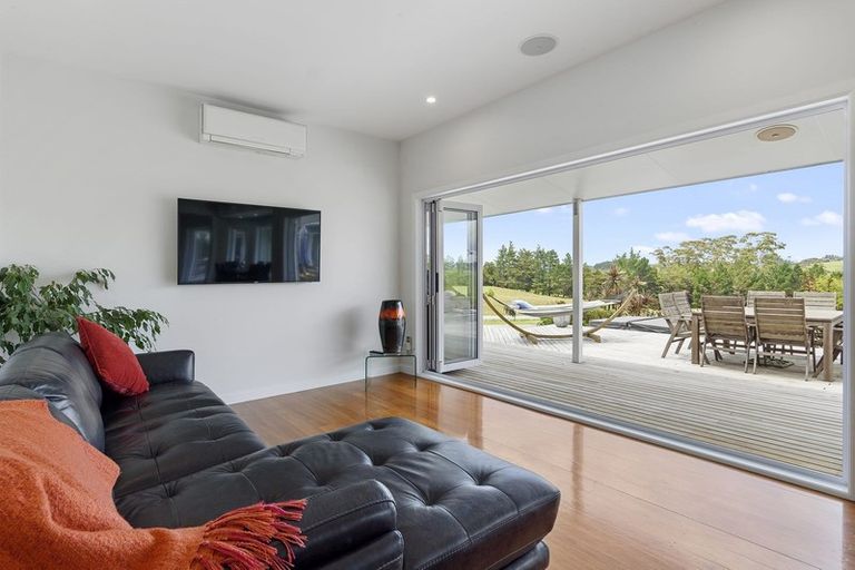 Photo of property in 270 Ireland Road, Waitoki, Kaukapakapa, 0871