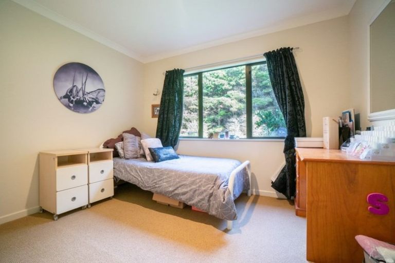 Photo of property in 267 Ngahere Park Road, Turitea, Palmerston North, 4472