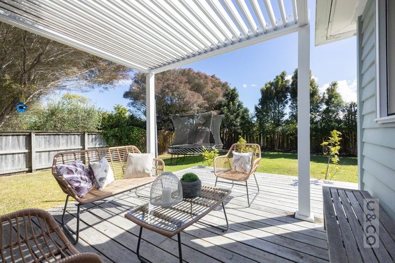 Photo of property in 23 Kaipara Portage Road, Riverhead, 0820