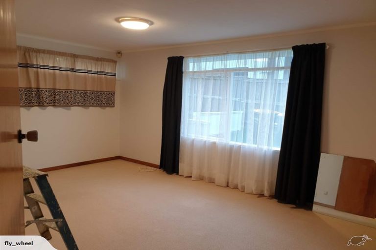 Photo of property in 109 Sylvan Avenue, Northcote, Auckland, 0627