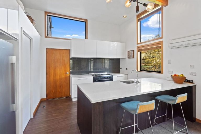 Photo of property in 2 Kanuku Place, Cashmere, Christchurch, 8022