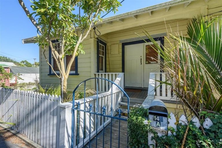 Photo of property in 146 Russell Terrace, Berhampore, Wellington, 6023