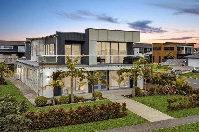 Photo of property in 80 Weatherly Drive, Beachlands, Auckland, 2018