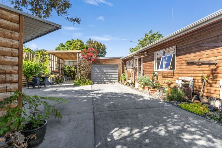 Photo of property in 43 Poike Road, Hairini, Tauranga, 3112