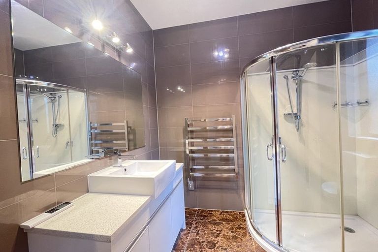 Photo of property in 96 Tiriwa Drive, Massey, Auckland, 0614