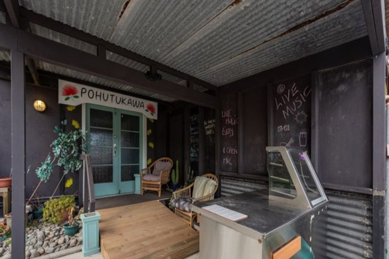 Photo of property in 84 Moana Street, Otaki Beach, Otaki, 5512