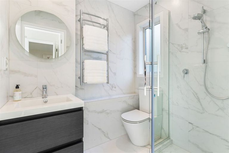 Photo of property in 37 Regent Street, Devonport, Auckland, 0624