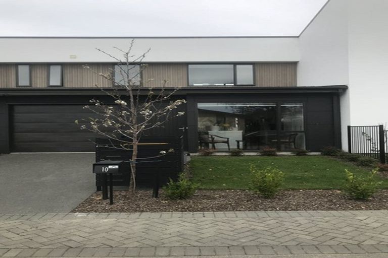 Photo of property in 10 Dave Jamieson Lane, Hillmorton, Christchurch, 8024