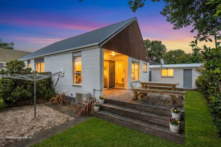 Photo of property in 4/33 Somerset Crescent, Spreydon, Christchurch, 8024