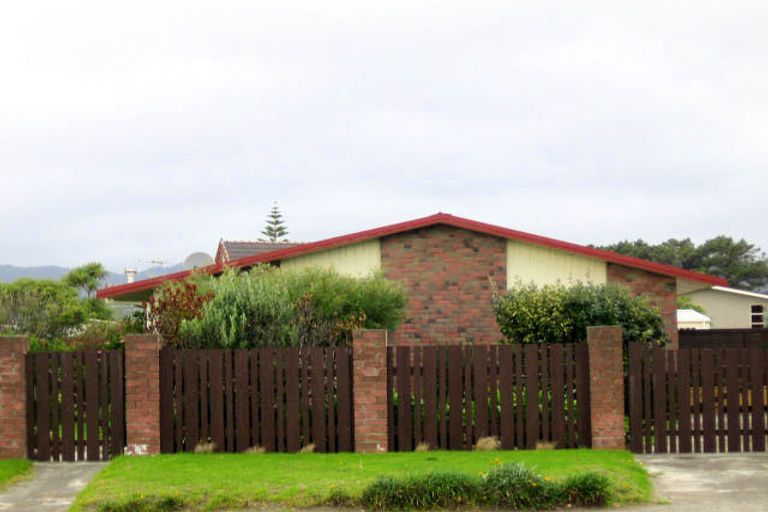 Photo of property in 202 Manly Street, Paraparaumu Beach, Paraparaumu, 5032