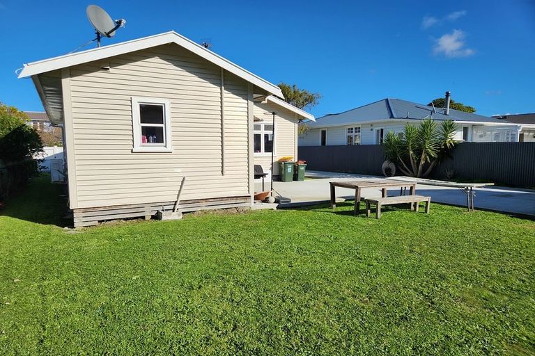 Photo of property in 37 Hume Street, Alicetown, Lower Hutt, 5010