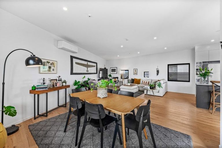 Photo of property in 3/85 Bomb Point Drive, Hobsonville, Auckland, 0616