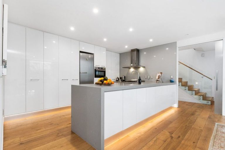 Photo of property in 10 Beveridge Street, Christchurch Central, Christchurch, 8013