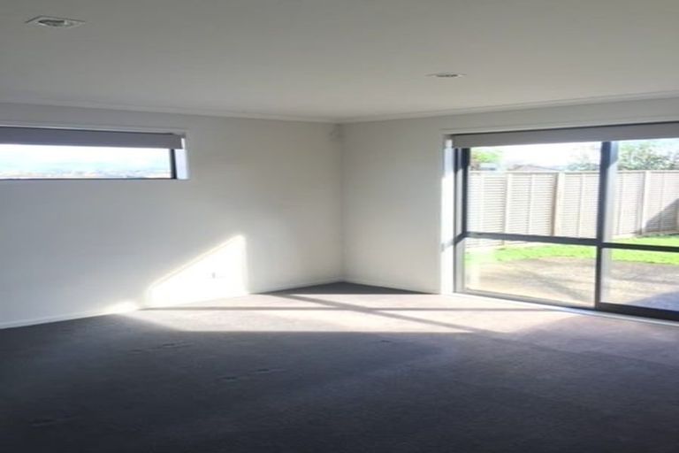 Photo of property in 15 Grapnel Street, Silverdale, 0932