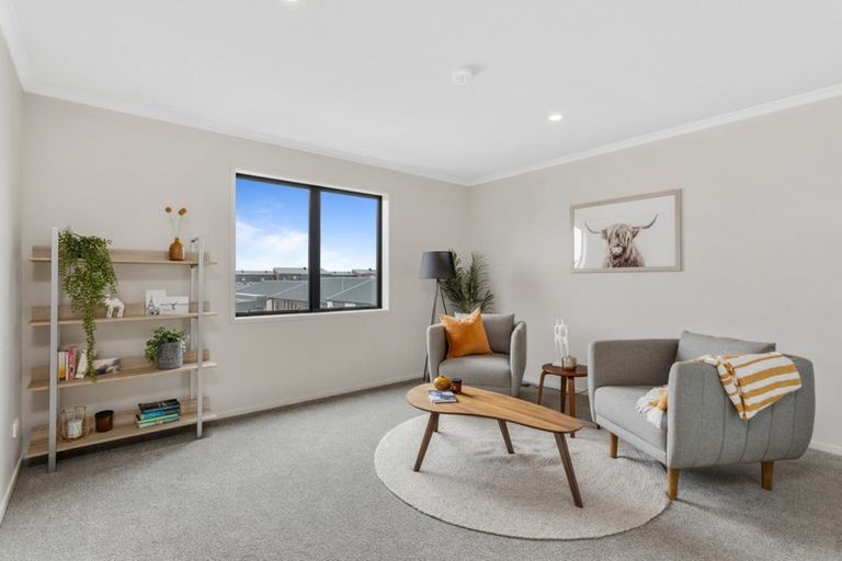 Photo of property in 14 Peihana Road, Hobsonville, Auckland, 0616