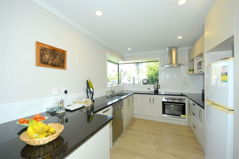 Photo of property in 1/2b Wherstead Road, Cashmere, Christchurch, 8022