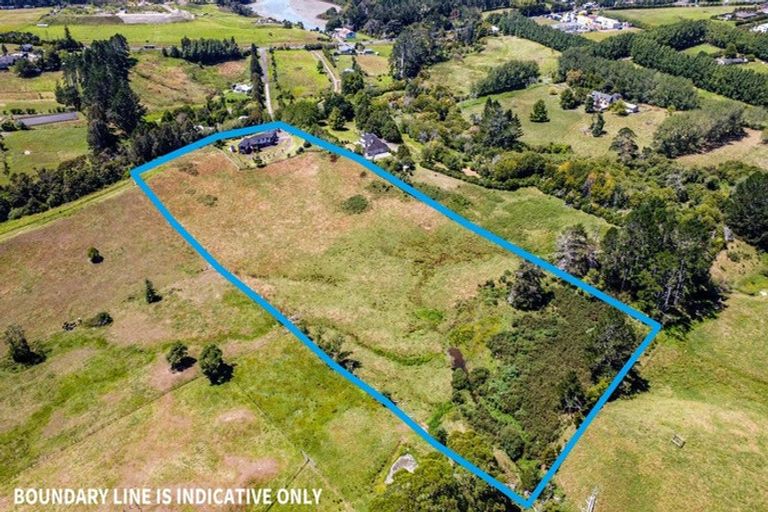 Photo of property in 260 State Highway 16, Kumeu, 0892
