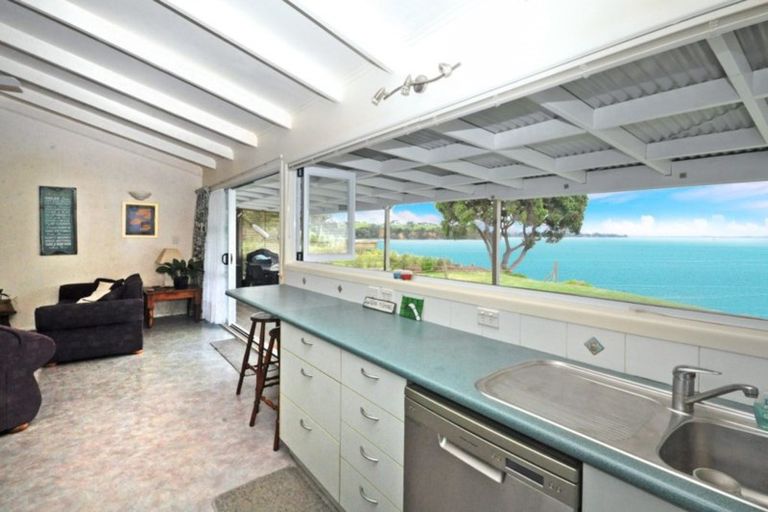 Photo of property in 22 Sergeant Road, Awhitu, Waiuku, 2684