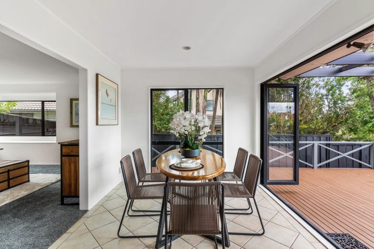 Photo of property in 1/62 Simmental Crescent, Somerville, Auckland, 2014