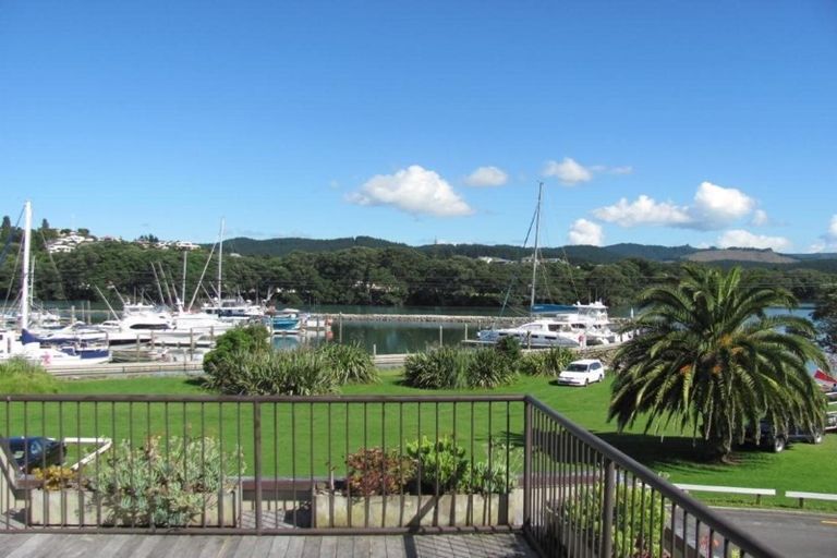 Photo of property in 613b Beach Road, Whangamata, 3620