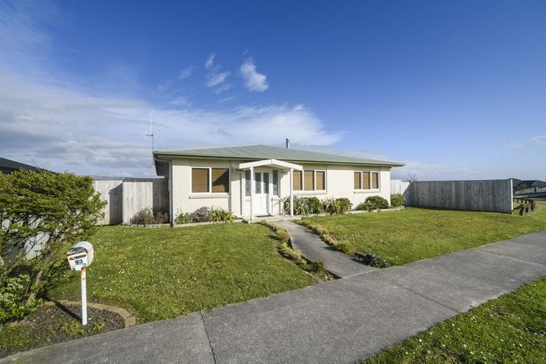 Property details for 93 Parnell Heights, Kelvin Grove, Palmerston North