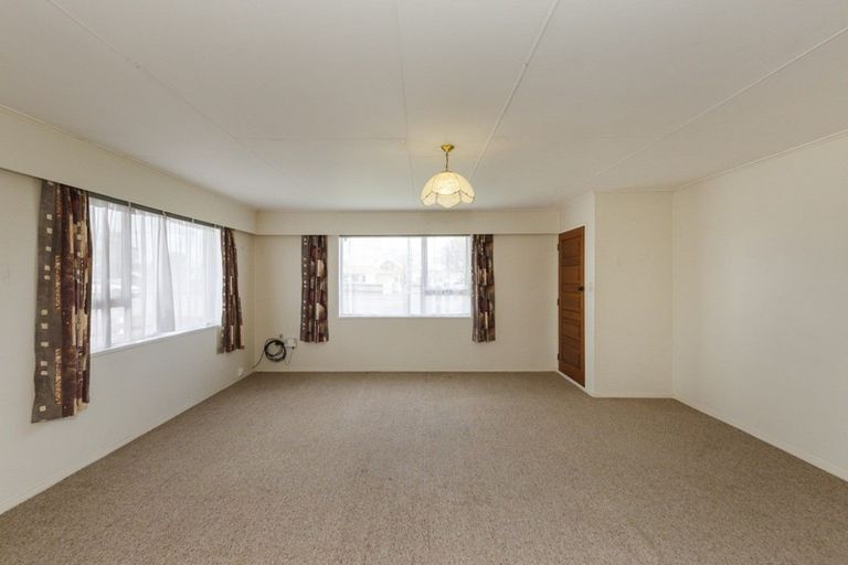 Photo of property in 73 East Street, Feilding, 4702