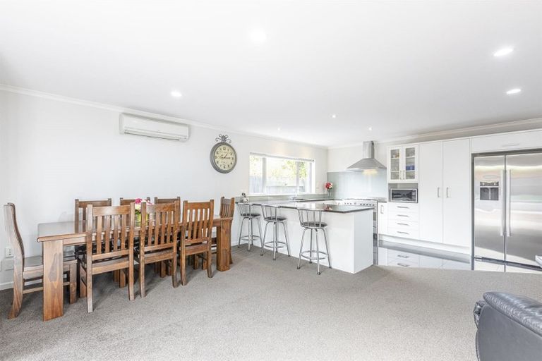 Photo of property in 7a Awatea Terrace, Hokowhitu, Palmerston North, 4410